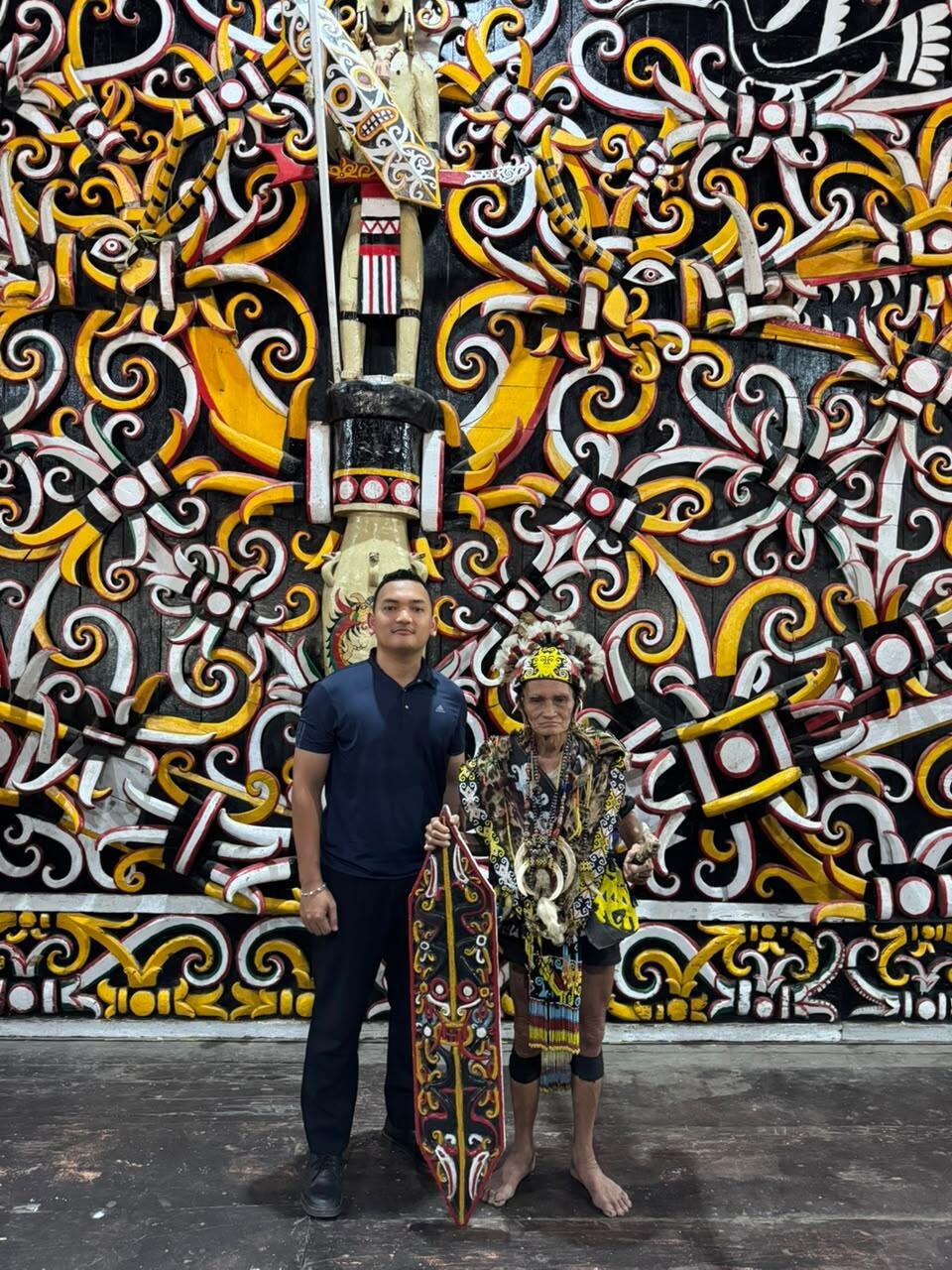 Agung Prasetyo Butar Butar Di Desa Dayak, Kalimantan Timur