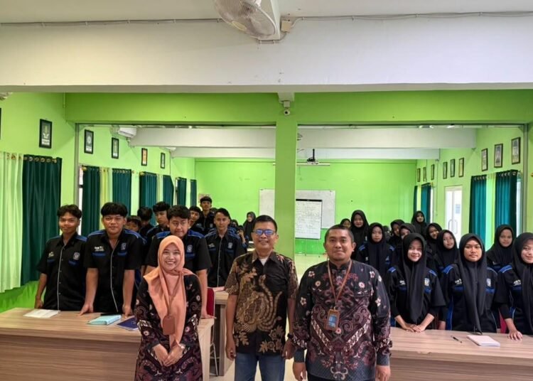 Sales Naik Kelas di SMK Muda Malang: Belajar Menjual Dimulai dari Memahami Manusia 5 Ahmad Madani SMK Muhammadiyah 2 Malang