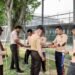 Belajar Pionering, Warga Binaan Lapas Bengkulu Latih Kerja Sama dan Disiplin 16 Lapas Bengkulu, Pramuka Lapas Bengkulu, warga binaan, pembinaan kepribadian, pionering Pramuka, keterampilan pionering, kerja sama